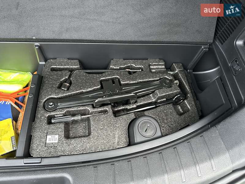 Внедорожник / Кроссовер Hyundai Grand Santa Fe 2015 в Хмельницком