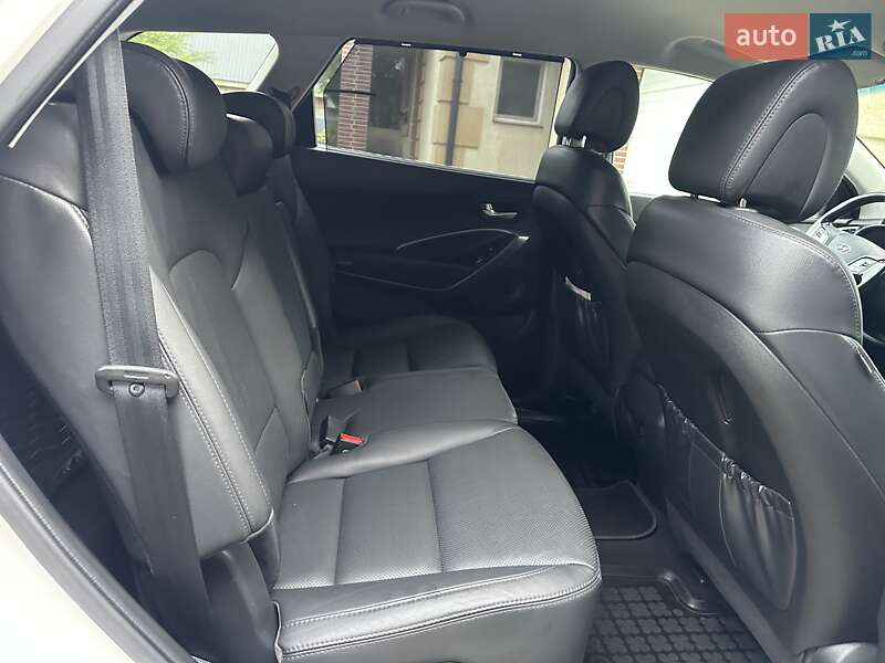 Внедорожник / Кроссовер Hyundai Grand Santa Fe 2015 в Хмельницком