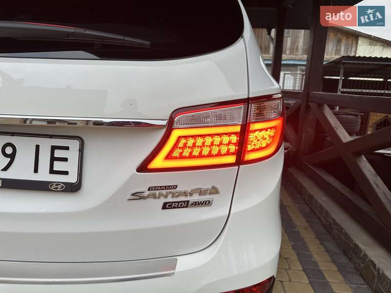 Внедорожник / Кроссовер Hyundai Grand Santa Fe 2015 в Хмельницком