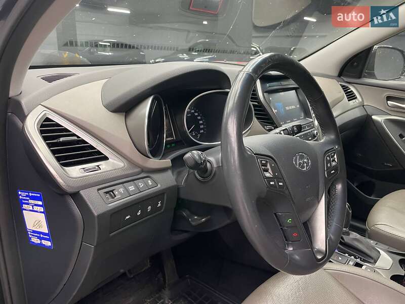 Внедорожник / Кроссовер Hyundai Grand Santa Fe 2018 в Черновцах