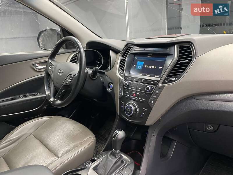 Внедорожник / Кроссовер Hyundai Grand Santa Fe 2018 в Черновцах