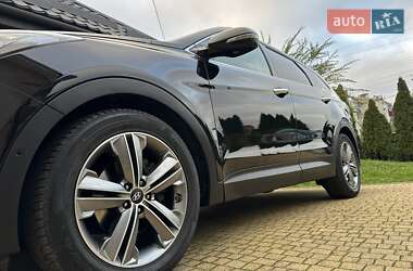 Внедорожник / Кроссовер Hyundai Grand Santa Fe 2015 в 