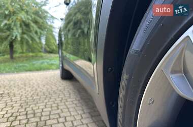 Внедорожник / Кроссовер Hyundai Grand Santa Fe 2015 в 