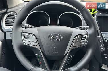 Внедорожник / Кроссовер Hyundai Grand Santa Fe 2015 в 