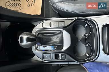 Внедорожник / Кроссовер Hyundai Grand Santa Fe 2015 в 