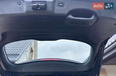 Внедорожник / Кроссовер Hyundai Grand Santa Fe 2015 в 