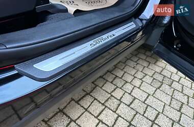 Внедорожник / Кроссовер Hyundai Grand Santa Fe 2015 в 