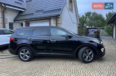 Внедорожник / Кроссовер Hyundai Grand Santa Fe 2015 в 
