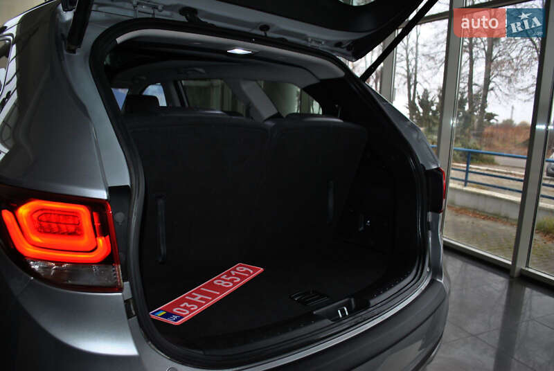 Внедорожник / Кроссовер Hyundai Grand Santa Fe 2017 в Ровно