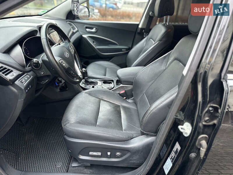 Внедорожник / Кроссовер Hyundai Grand Santa Fe 2015 в Ивано-Франковске