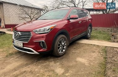 Внедорожник / Кроссовер Hyundai Grand Santa Fe 2016 в Тростянце