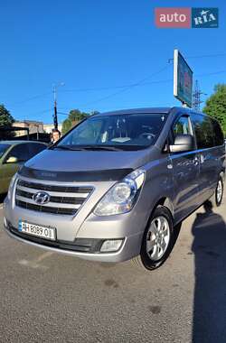 Мінівен Hyundai Grand Starex 2016 в Дніпрі