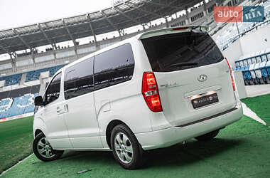 Минивэн Hyundai Grand Starex 2019 в 