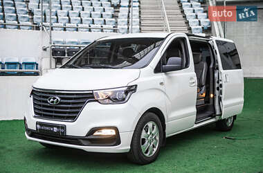 Минивэн Hyundai Grand Starex 2019 в 