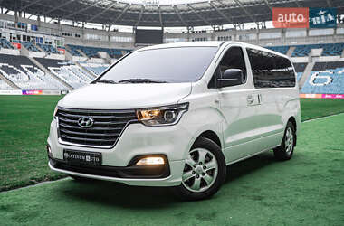 Минивэн Hyundai Grand Starex 2019 в 