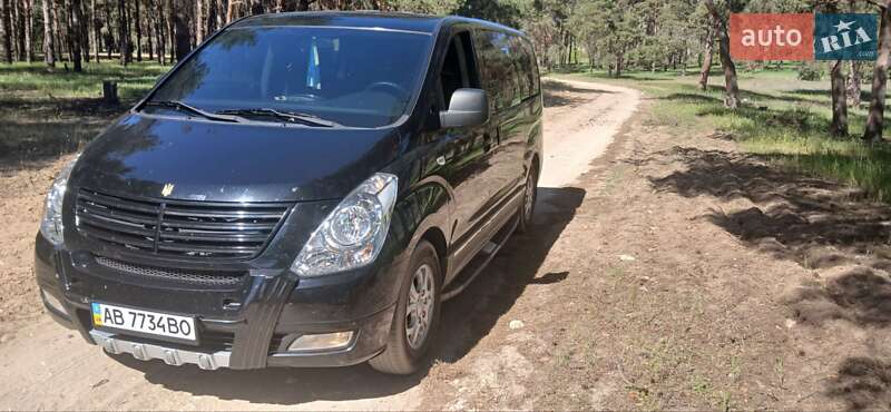 Минивэн Hyundai Grand Starex 2010 в Николаеве