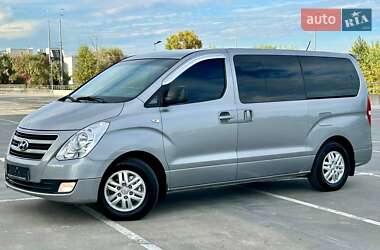 Минивэн Hyundai Grand Starex 2017 в 