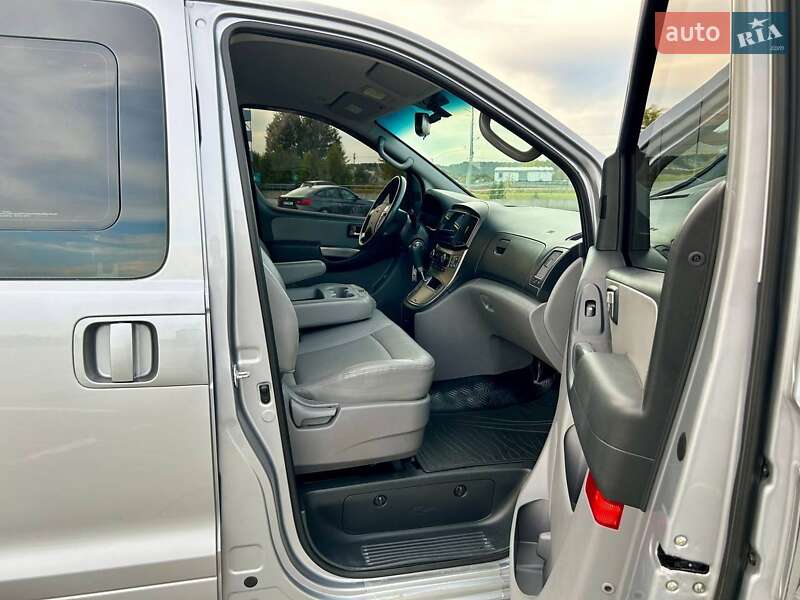 Минивэн Hyundai Grand Starex 2017 в Киеве фото 22 Минивэн Hyundai Grand Starex 2017 в Киеве