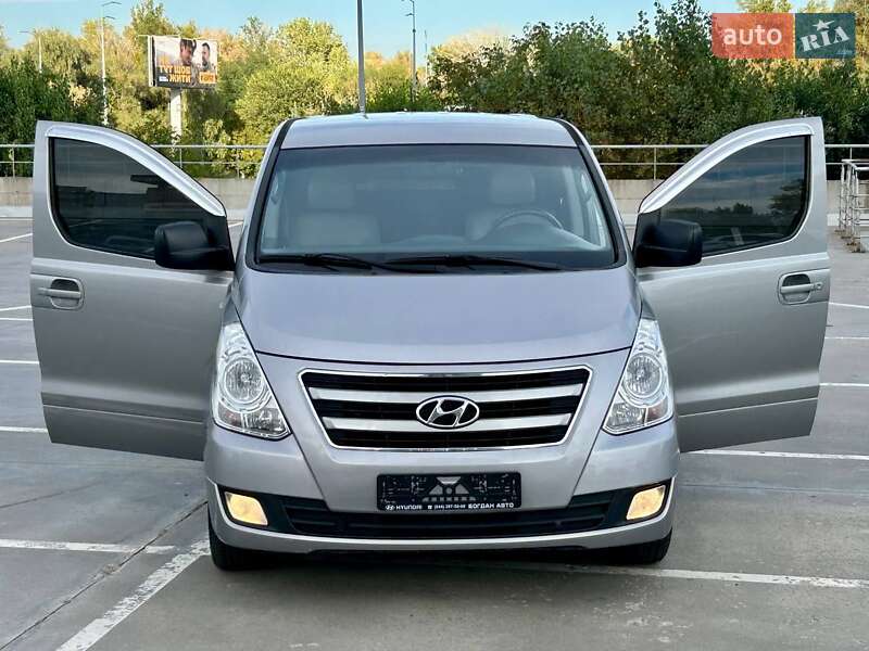 Минивэн Hyundai Grand Starex 2017 в Киеве фото 28 Минивэн Hyundai Grand Starex 2017 в Киеве
