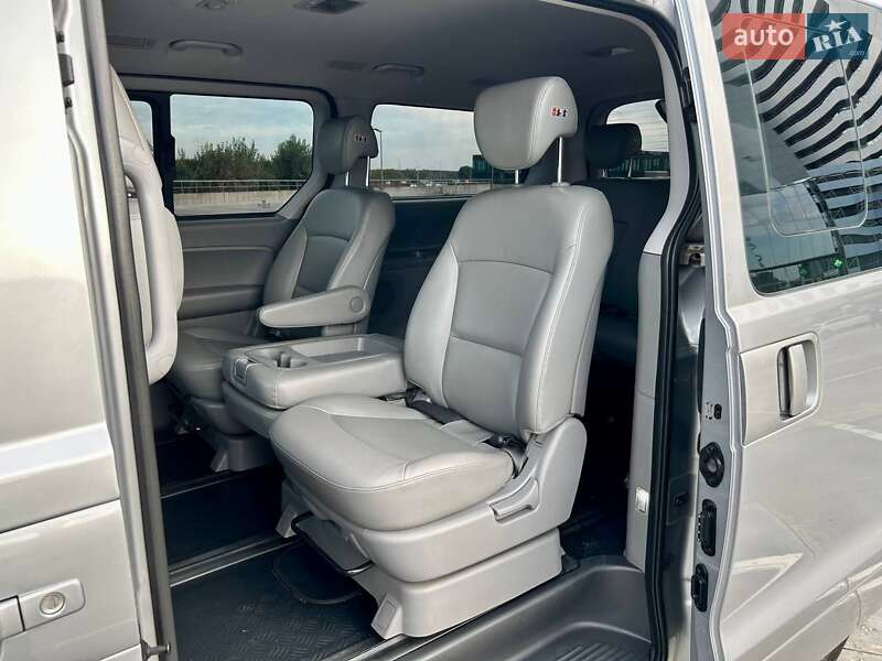 Минивэн Hyundai Grand Starex 2017 в Киеве фото 45 Минивэн Hyundai Grand Starex 2017 в Киеве