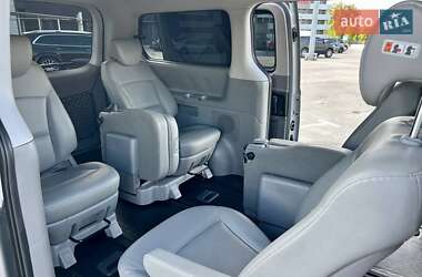 Минивэн Hyundai Grand Starex 2017 в 