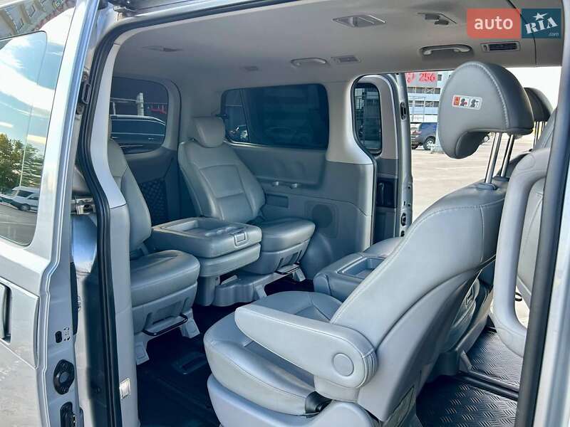 Минивэн Hyundai Grand Starex 2017 в Киеве фото 77 Минивэн Hyundai Grand Starex 2017 в Киеве