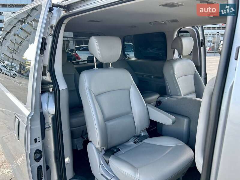 Минивэн Hyundai Grand Starex 2017 в Киеве фото 82 Минивэн Hyundai Grand Starex 2017 в Киеве