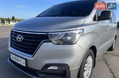 Минивэн Hyundai Grand Starex 2020 в 