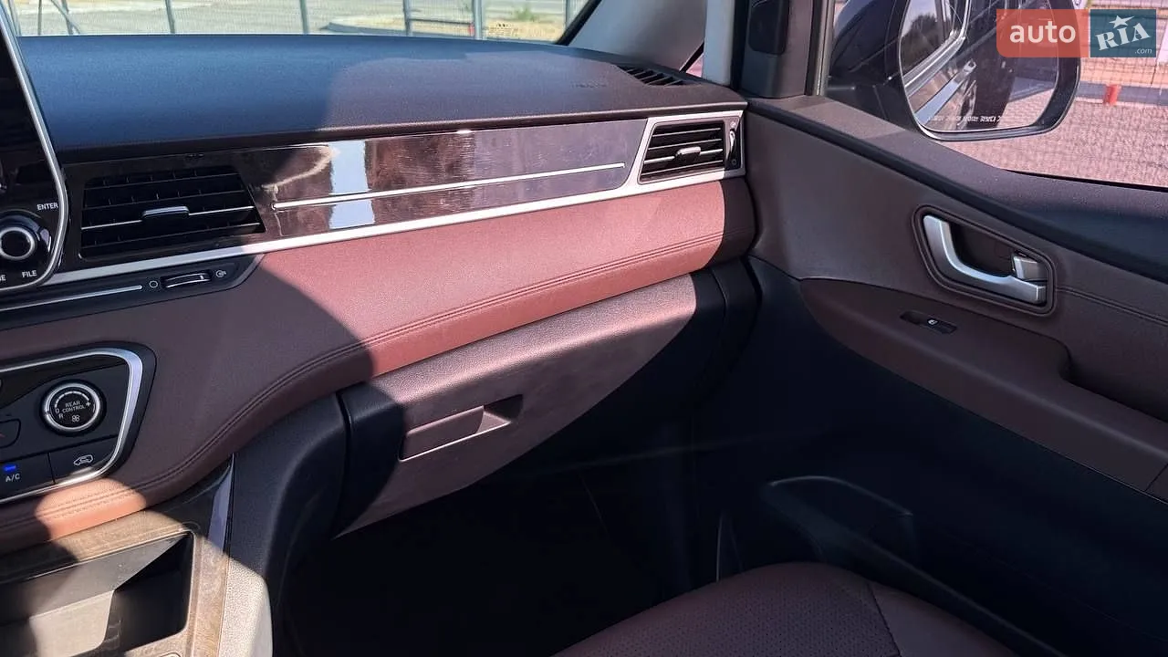 2020 Hyundai Grand Starex Urban - мініатюра 18