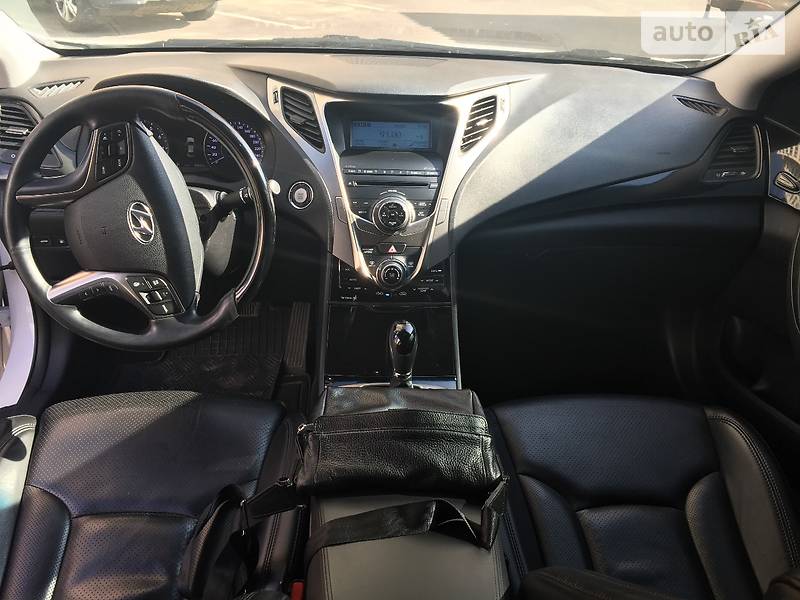 Седан Hyundai Grandeur 2013 в Одессе