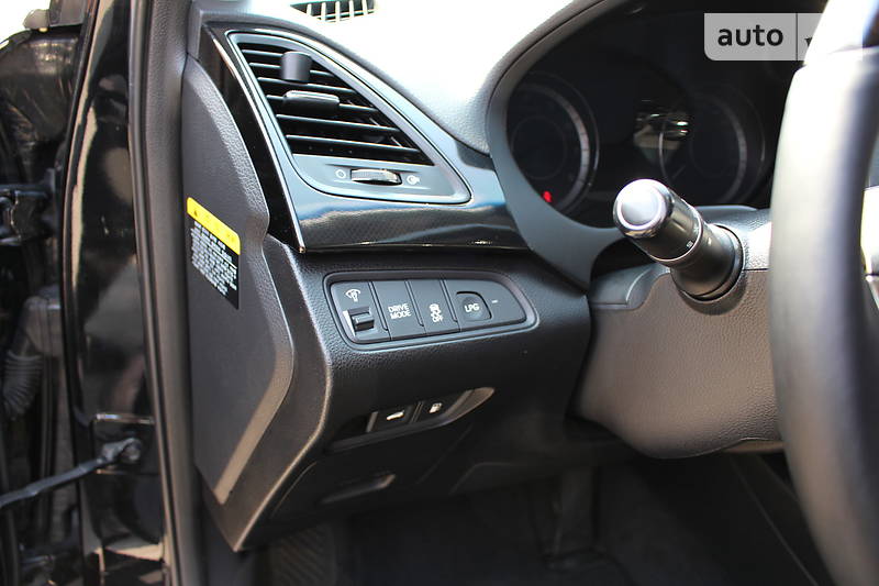 Седан Hyundai Grandeur 2013 в Києві