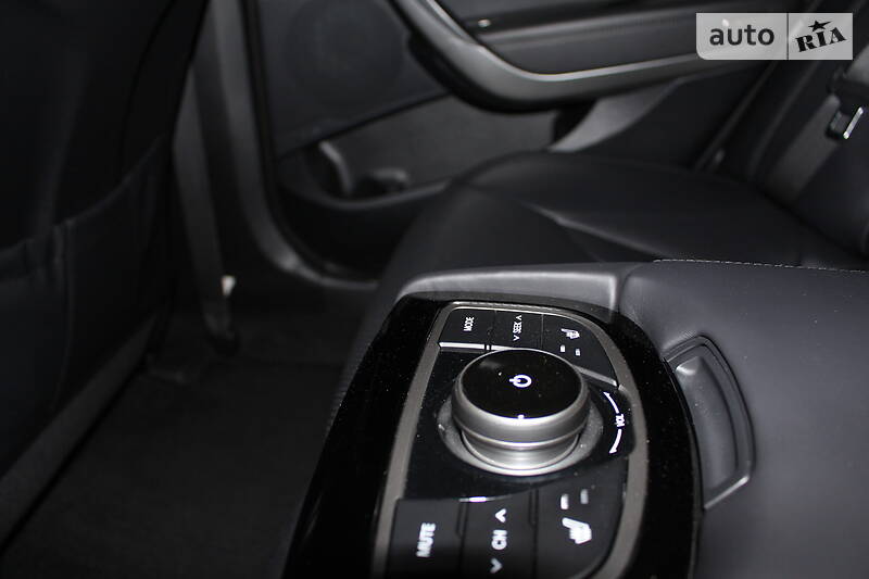 Седан Hyundai Grandeur 2013 в Києві