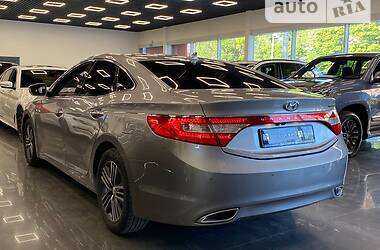 Седан Hyundai Grandeur 2013 в Одессе