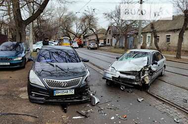 Седан Hyundai Grandeur 2015 в Николаеве