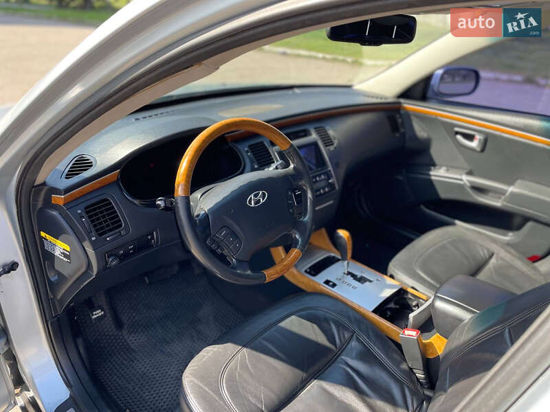 Седан Hyundai Grandeur 2008 в Днепре