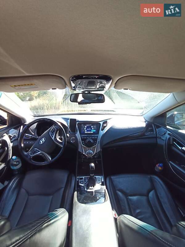 Седан Hyundai Grandeur 2011 в Кропивницькому