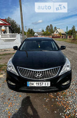 Седан Hyundai Grandeur 2013 в Сарнах