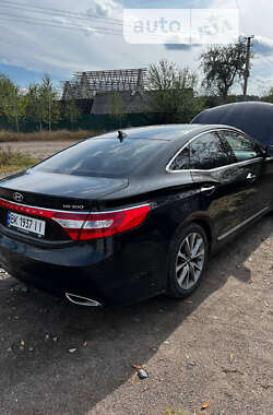 Седан Hyundai Grandeur 2013 в Сарнах