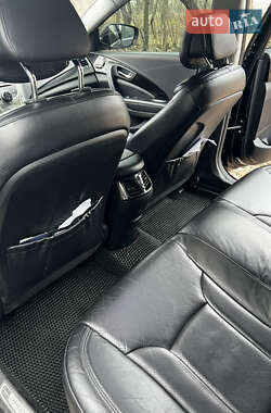 Седан Hyundai Grandeur 2012 в 