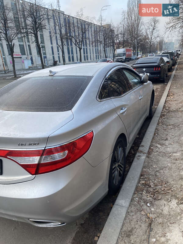 Седан Hyundai Grandeur 2013 в Києві