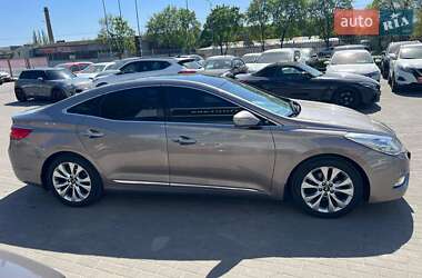 Седан Hyundai Grandeur 2013 в 