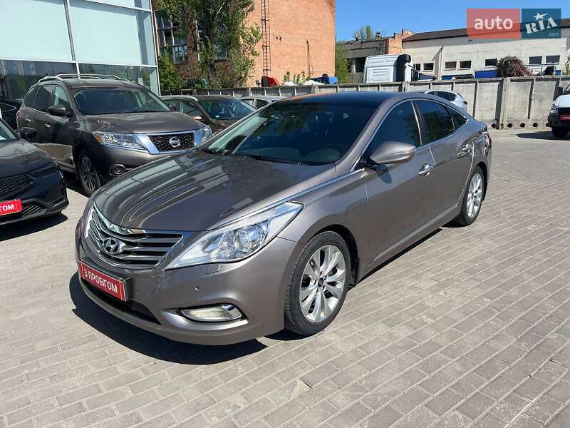 Седан Hyundai Grandeur 2013 в 