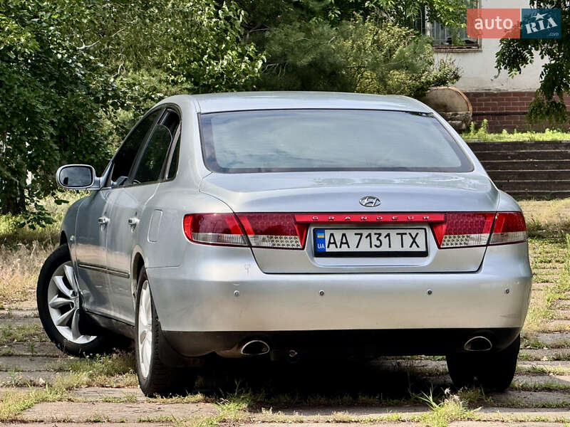 Седан Hyundai Grandeur 2006 в Києві
