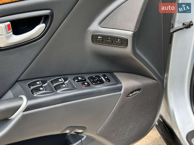 Седан Hyundai Grandeur 2006 в Києві