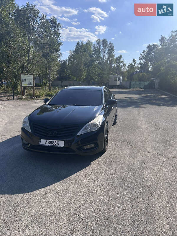 Седан Hyundai Grandeur 2012 в Днепре