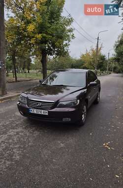 Седан Hyundai Grandeur 2006 в Коростене