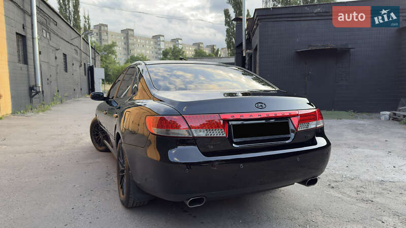 Седан Hyundai Grandeur 2008 в Киеве
