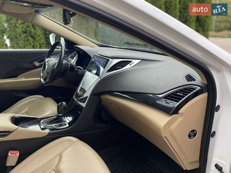 Седан Hyundai Grandeur 2013 в Киеве