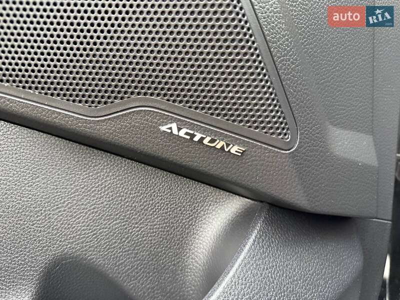 Седан Hyundai Grandeur 2013 в Києві