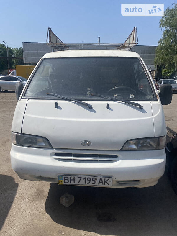Мінівен Hyundai H 100 1996 в Одесі